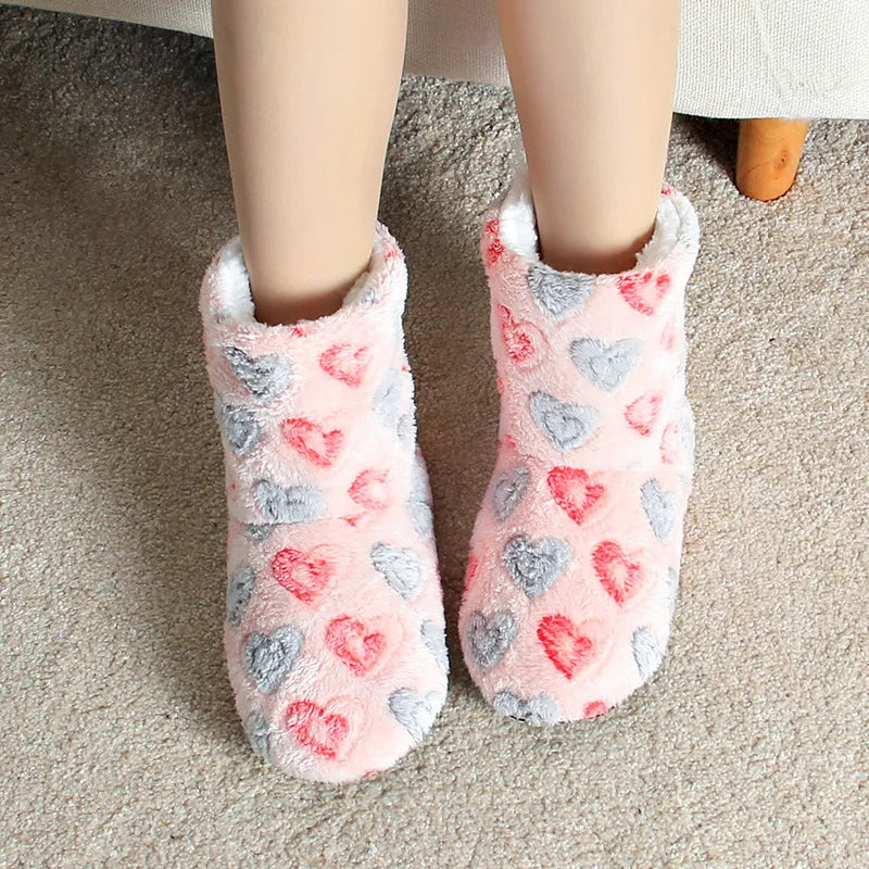 Women's Winter Heart Slippers – Warm Anti-Slip Indoor House Shoes