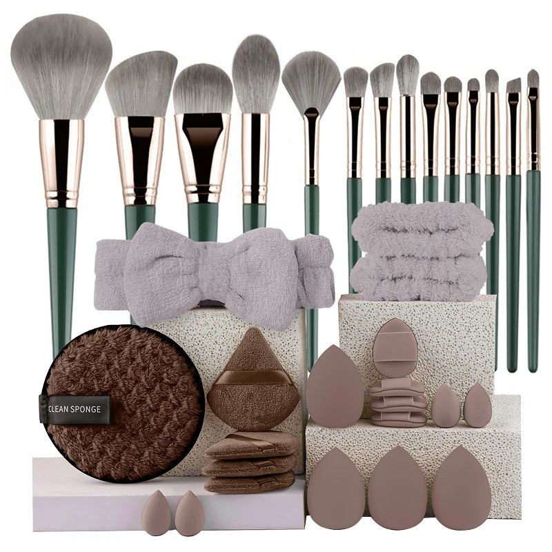 RUNTOIN 14pc & 34pc Professional Makeup Brush Set | Travel Kit