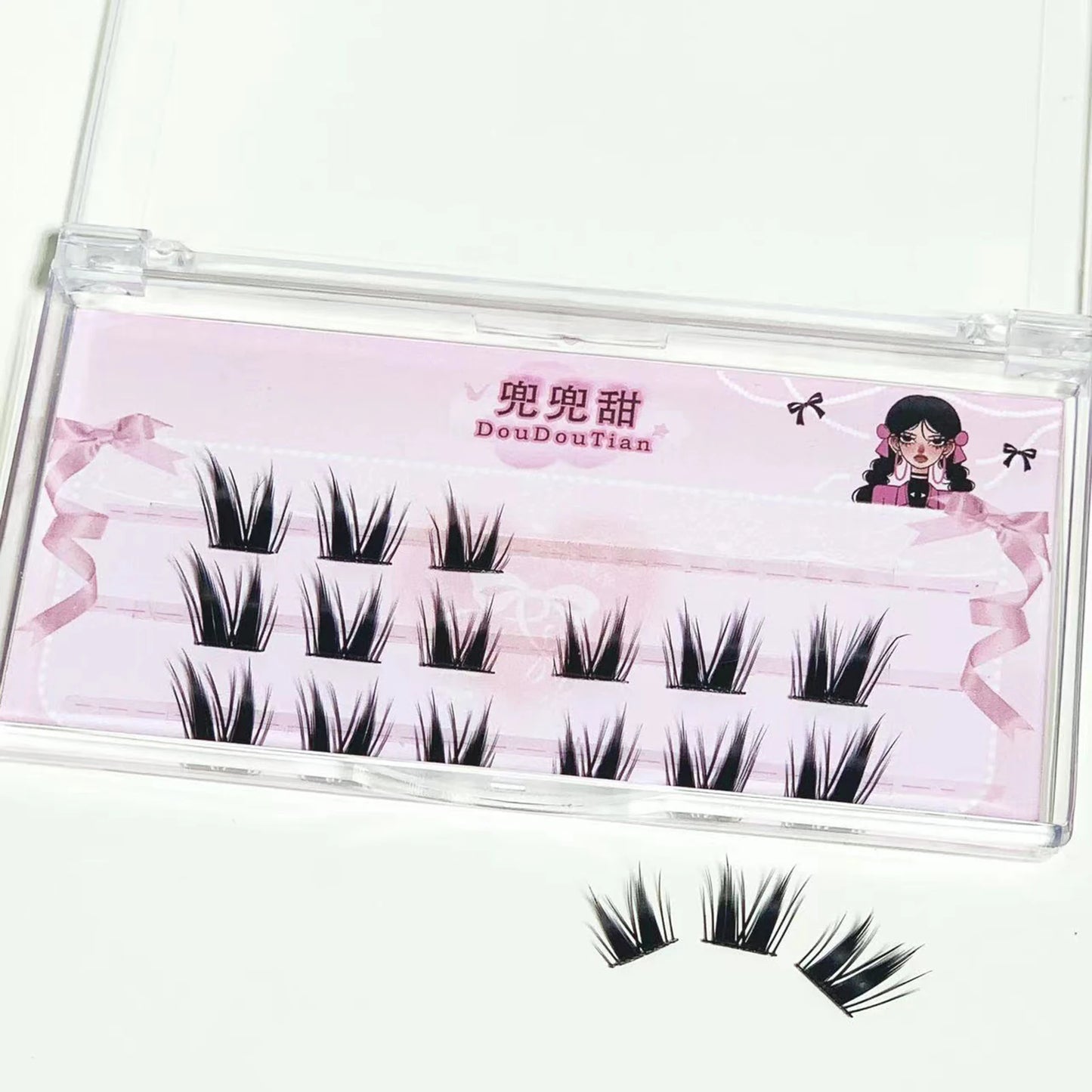 DIY Cluster False Lashes – Wispy Fly Fish Tail Style