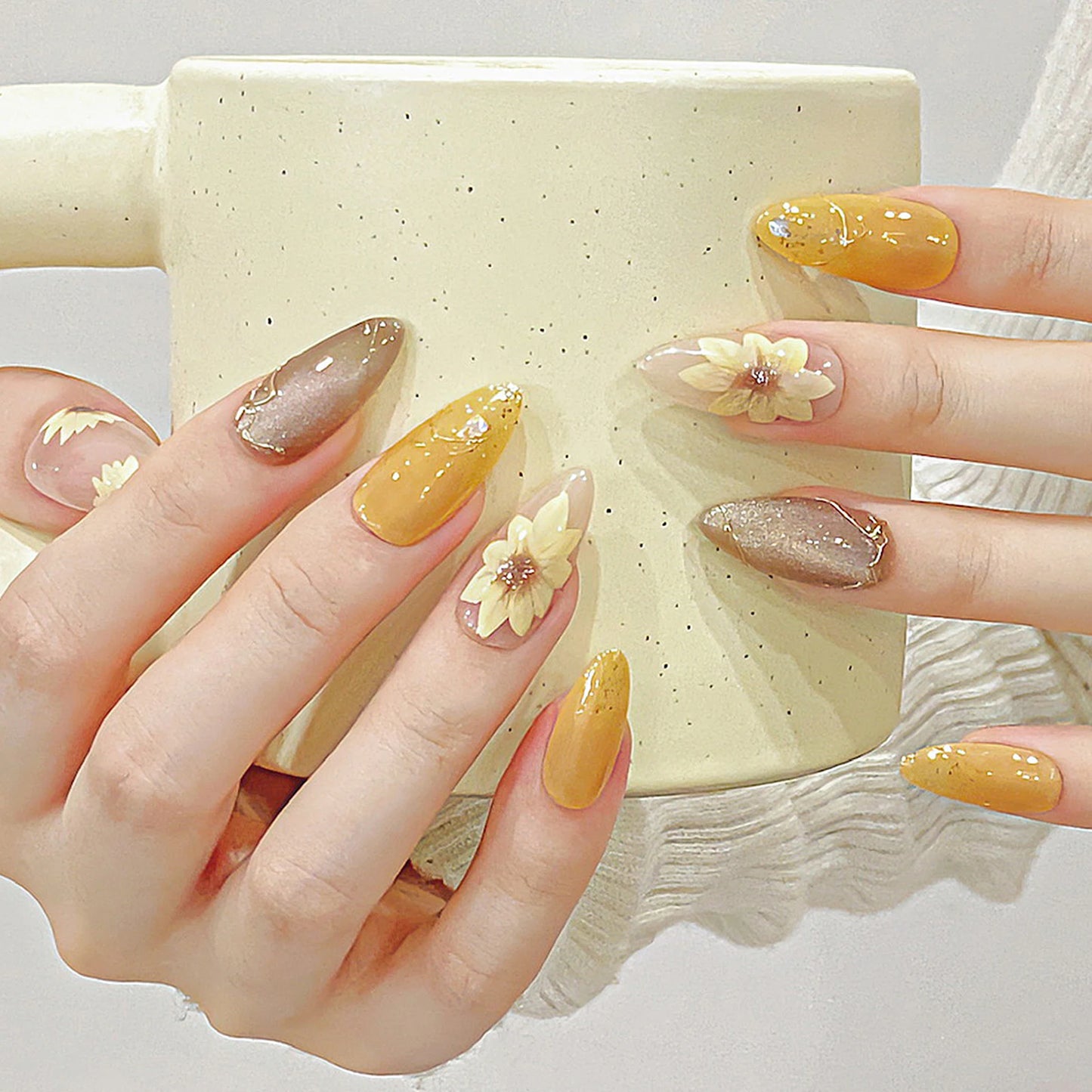 Handmade Press on Nails Shiny Cat Eyes Almond Fake Nails with Sunflower Hand-printed Glossy yellow False Nail Wearable Design Peaceful Pleasures Health and Wellness