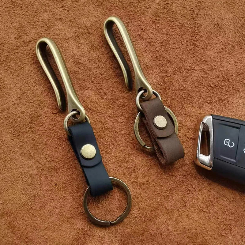 Vintage Cowhide Leather Keychain – U-Shape Belt Hook | Men's Gift