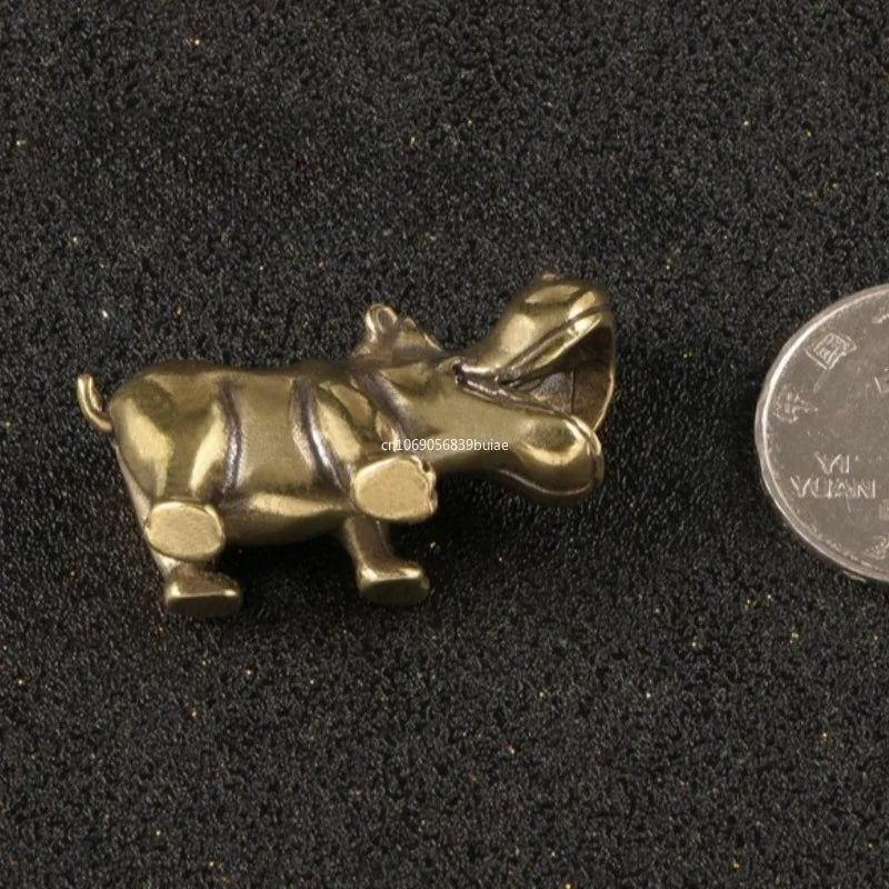 Retro Brass Hippo Figurines Ornaments Pure Copper Animal Hippo Model Statue Miniatures Desk Decorations Feng Shui Gifts Decor Peaceful Pleasures Health and Wellness