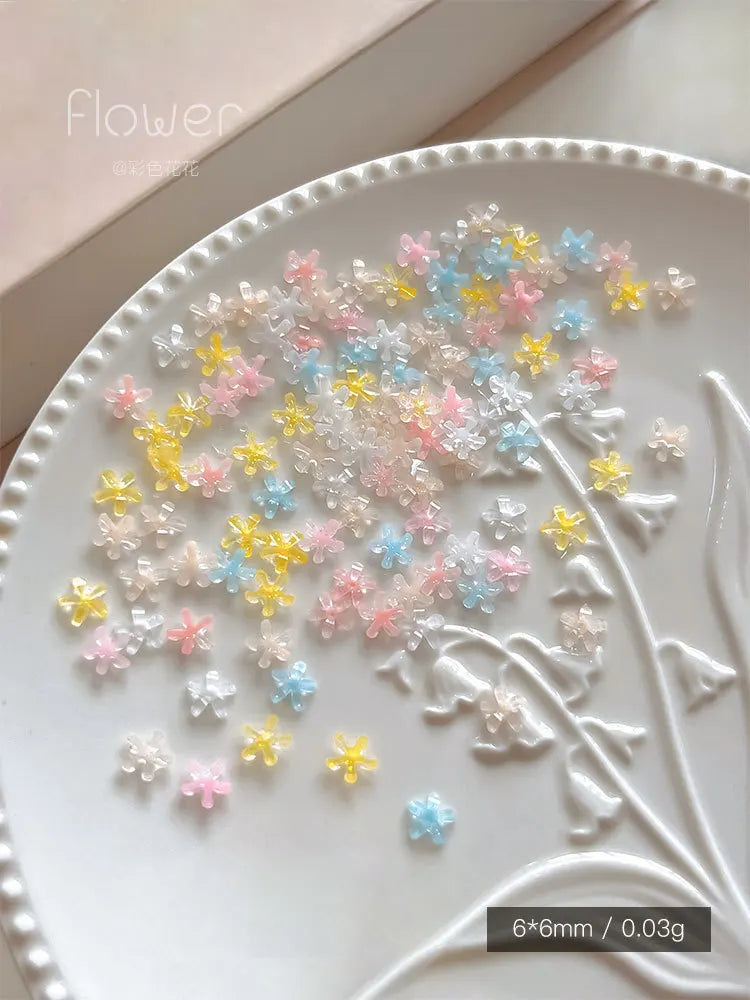 3D White Daisy Flower Nail Charms | Flat Back Resin Art Decor