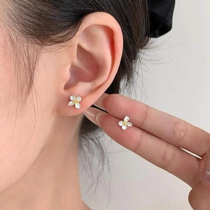 Mini Matte Flower Stud Earrings – Light Luxury Fine Jewelry 2pcs