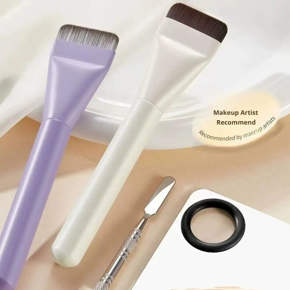 Flat-Head Foundation Brush – Ultra-Thin Traceless Makeup Tool