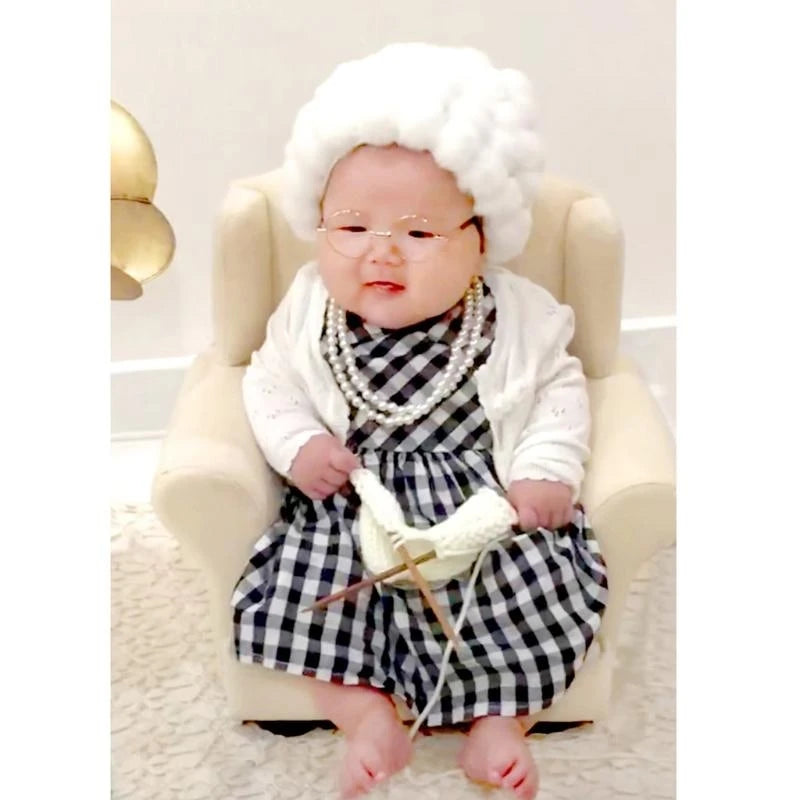 Baby Girl Photography Props Set – Crochet Outfit & Pearl Necklace