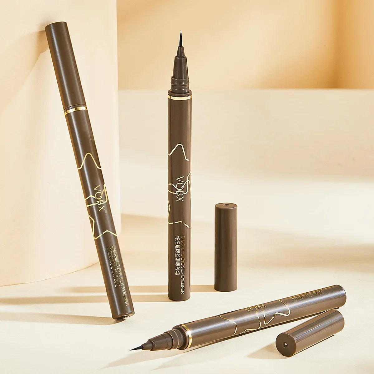 Brown Liquid Eyeliner Pen – Waterproof, Long-Lasting