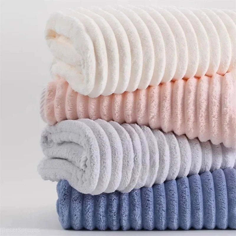 Coral Velvet Bath Towel Set – Soft, Absorbent, Non-Shedding
