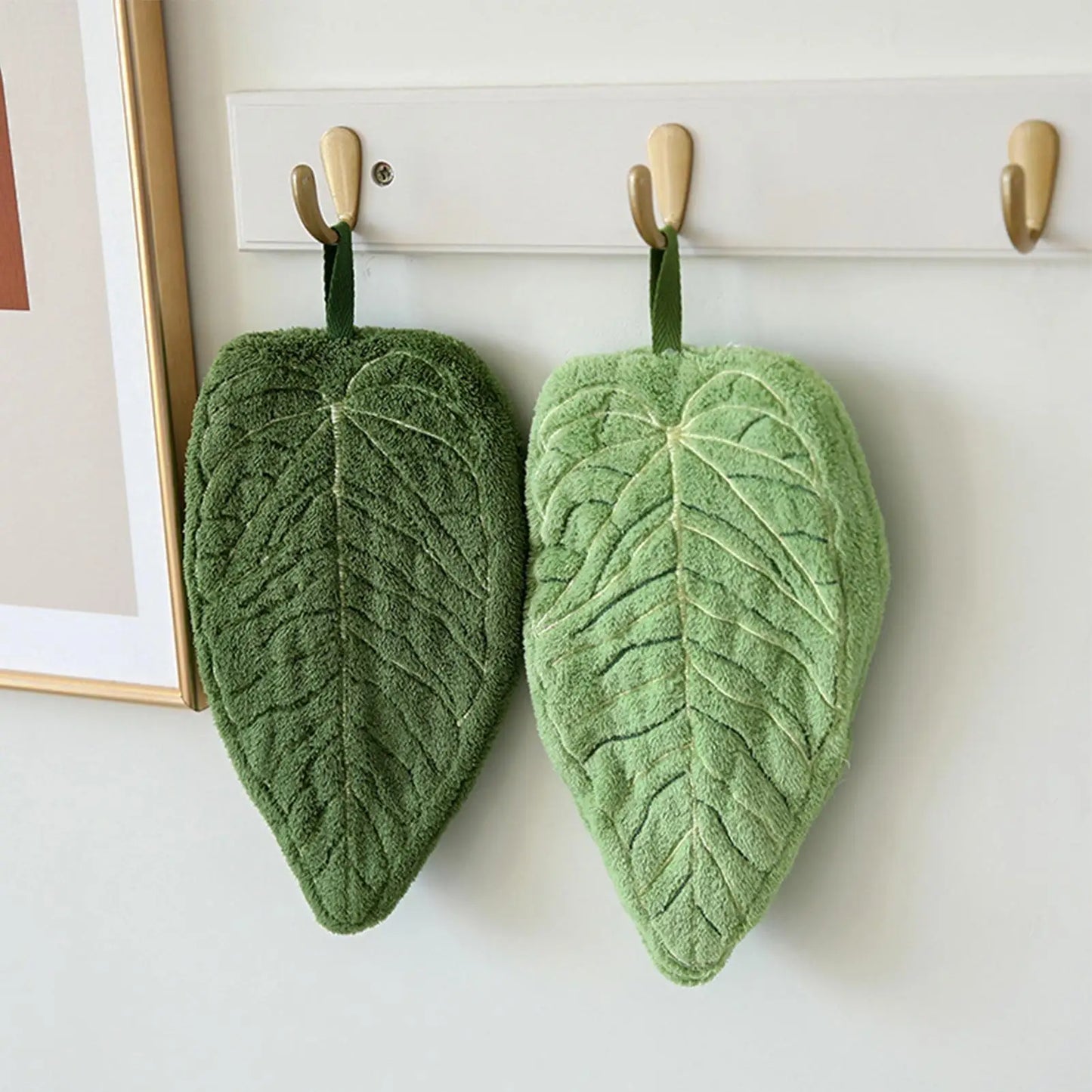 Leaf Hand Towels 2-Pack – Absorbent Coral Fleece Kitchen & Bath