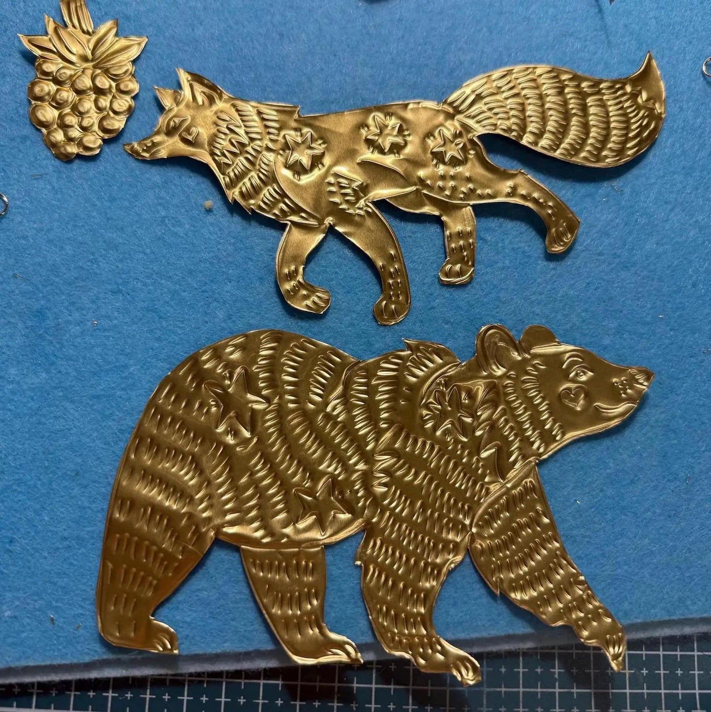 Wild Animals Woodland Foil Embossing Kit – Forest Stencil Set