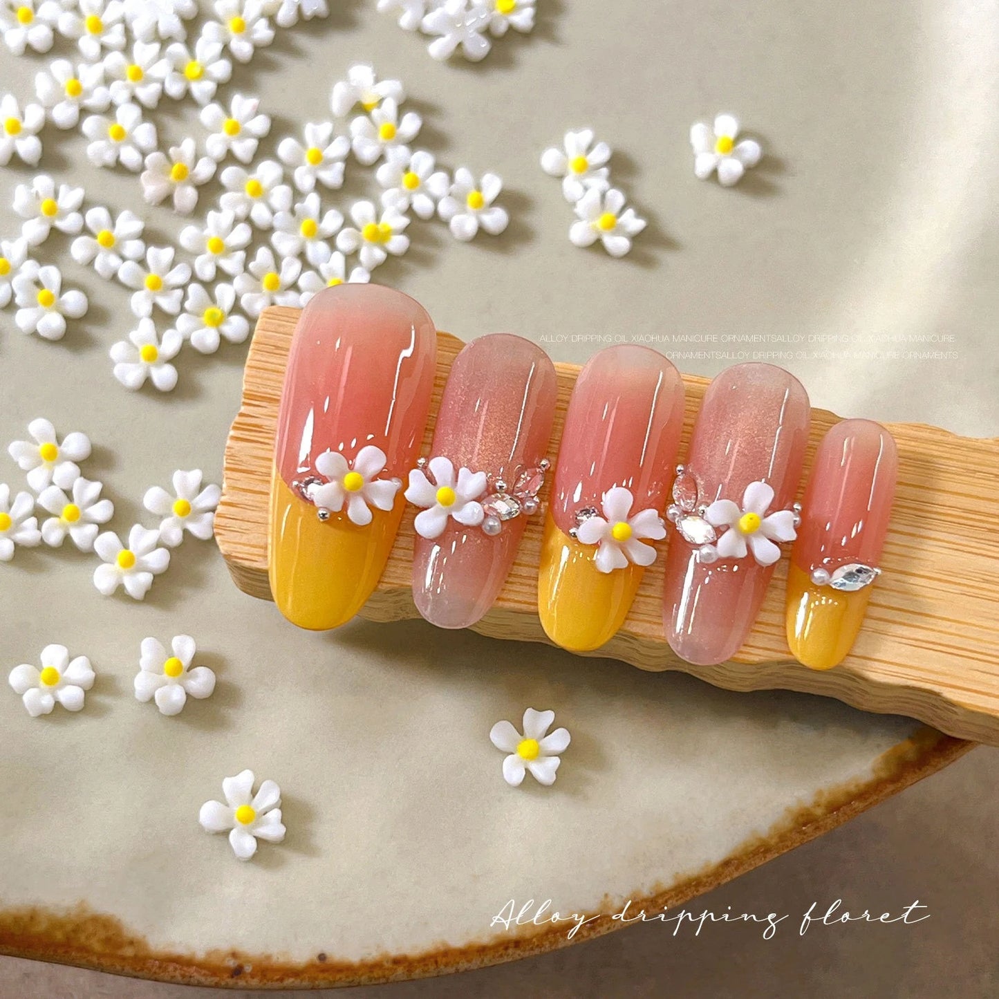 3D White Daisy Flower Nail Charms | Flat Back Resin Art Decor