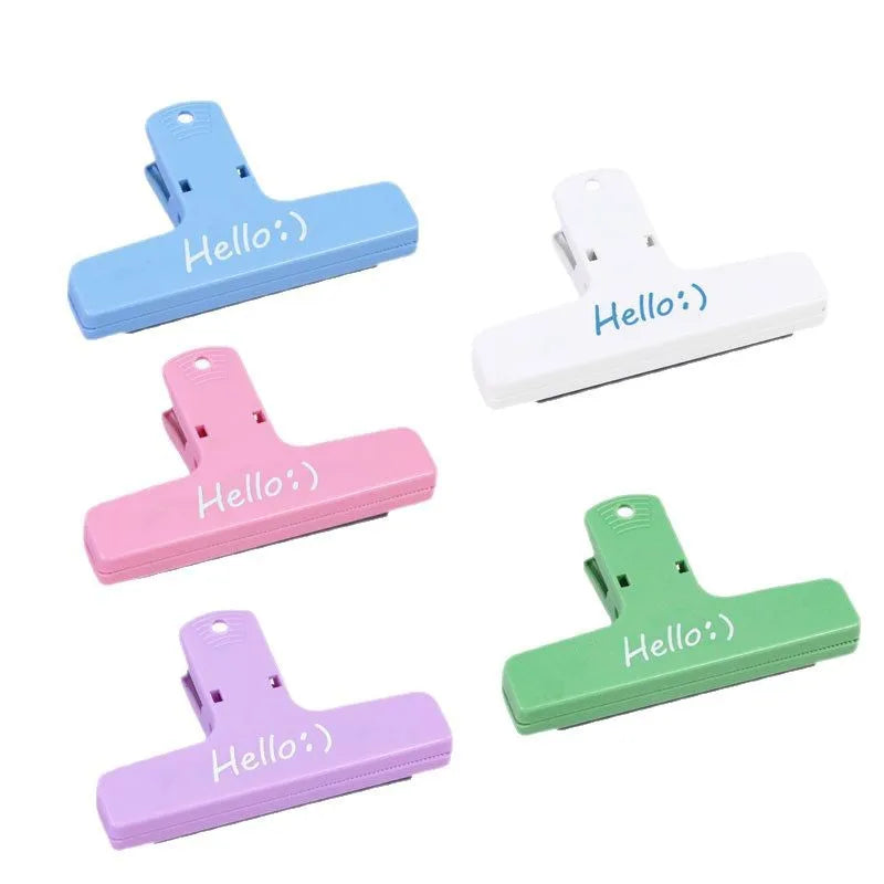 [Color random] 3Pcs Magnetic Clip kitchen Food Snack sealing seasoning Plastic Clip Office Supply for Documents Bills Stationery Peaceful Pleasures Health and Wellness 3pc Color random