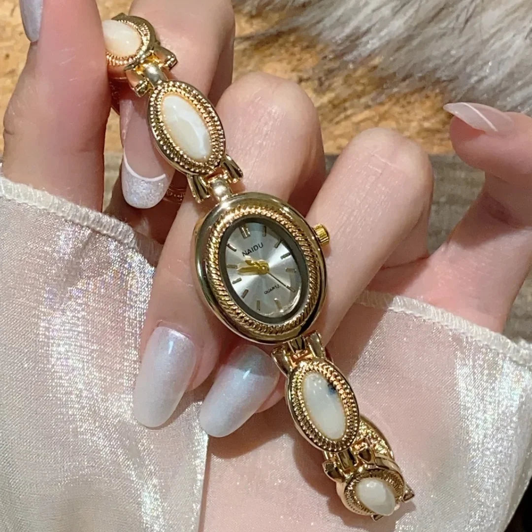 Fashionable Versatile Oval Natural Stone Women Quartz Watch High Quality Gold Quartz Watches Ladies Advanced Chain Wristwatches Peaceful Pleasures Health and Wellness white stone