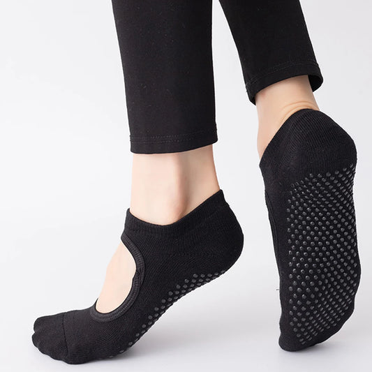 Women Yoga Toe Socks High Quality Anti Slip Five Fingers Pilates Socks Quick Dry Grip Fitness Dance Training Toe Socks For Girls Peaceful Pleasures Health and Wellness 2pairs random color One Size