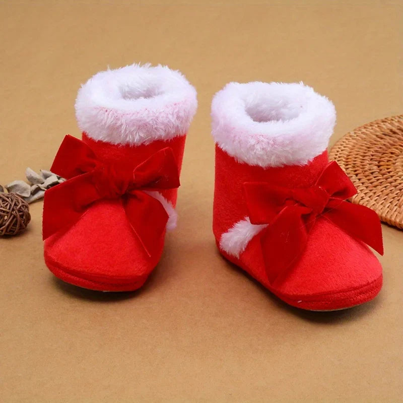 Newborn Baby Snow Boots – Soft Pompom Booties 0–18M