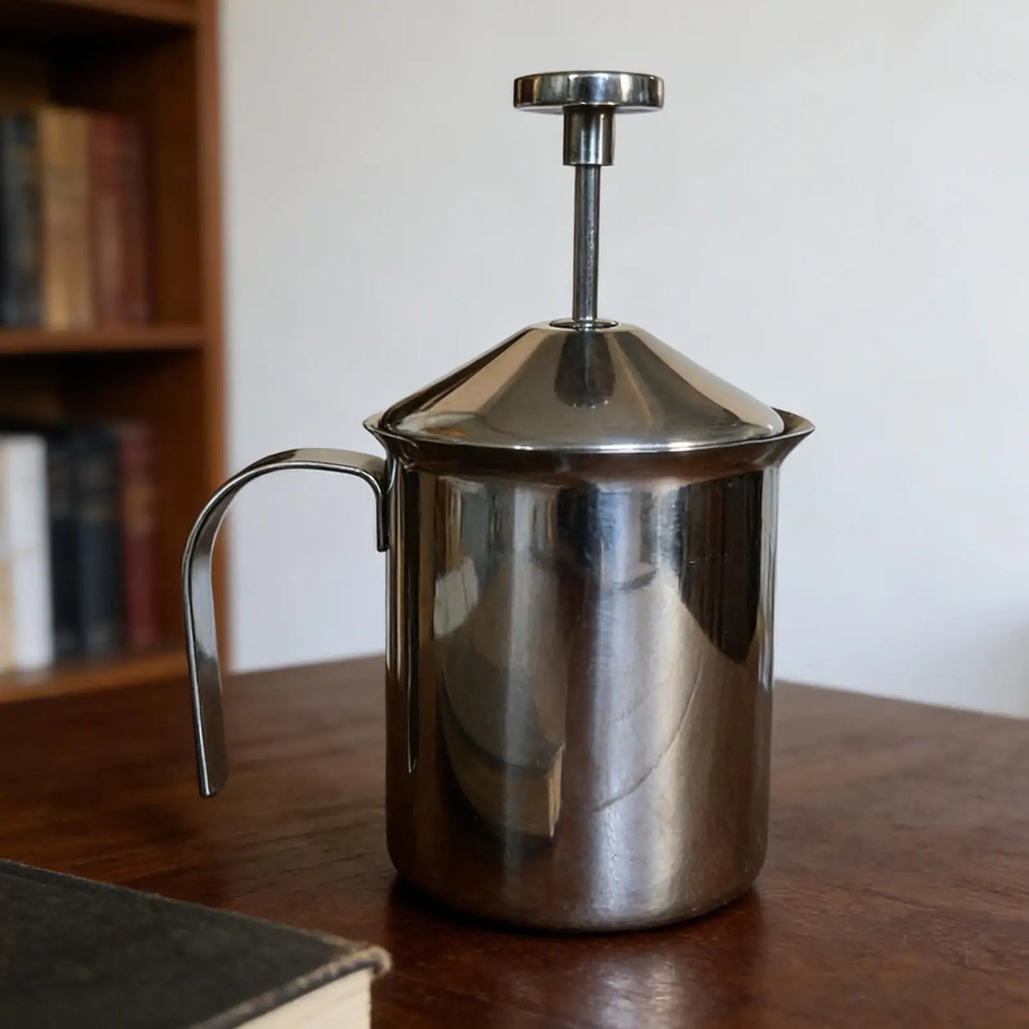 Manual Stainless Steel Milk Frother – Large Capacity Foam Pitcher