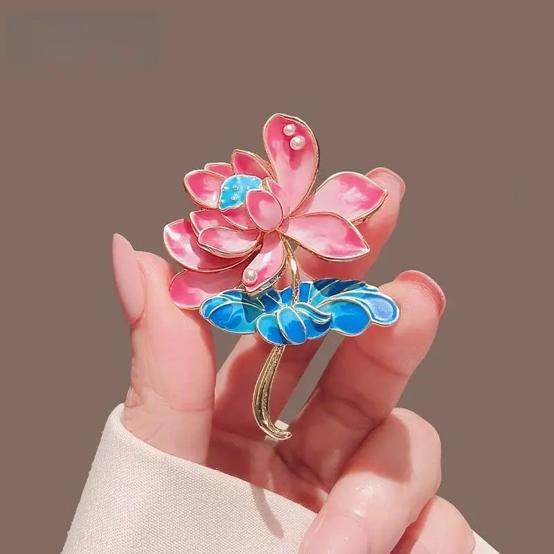 Enamel Flower Brooch Pin – Elegant Gift for Coats & Scarves