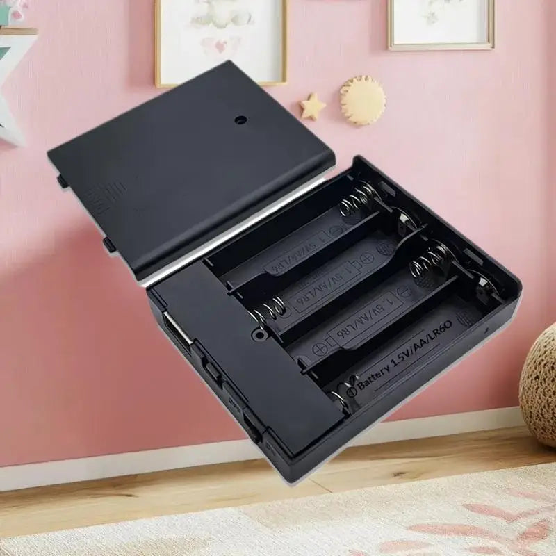 4 AA Battery Box with Power Switch & USB Socket | No Light