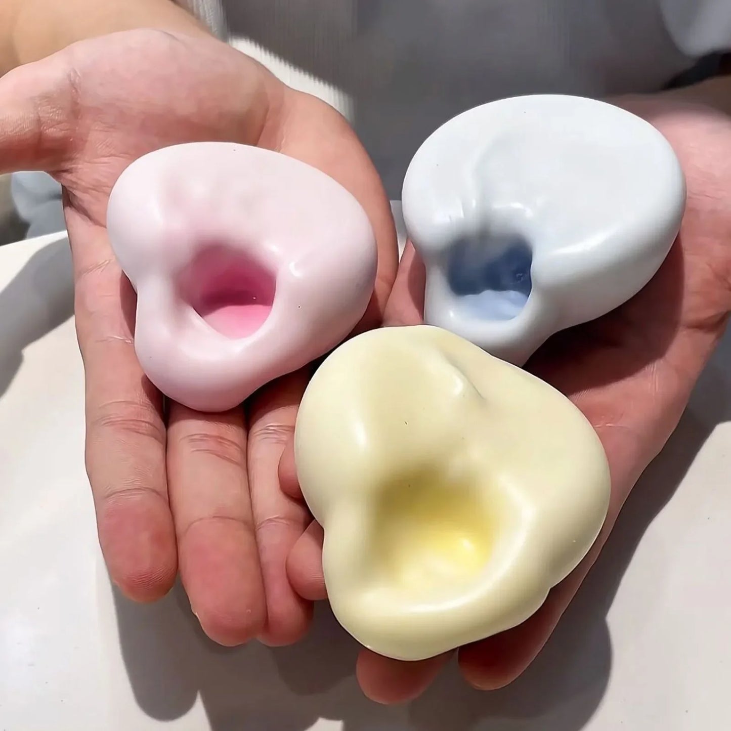 Squishy Super Soft Feel Table Toys Ultra-Thin Ice Skin Stress Relieving Toy Stress Reliever Sticky Handmade Ball Mini Gifts Peaceful Pleasures Health and Wellness