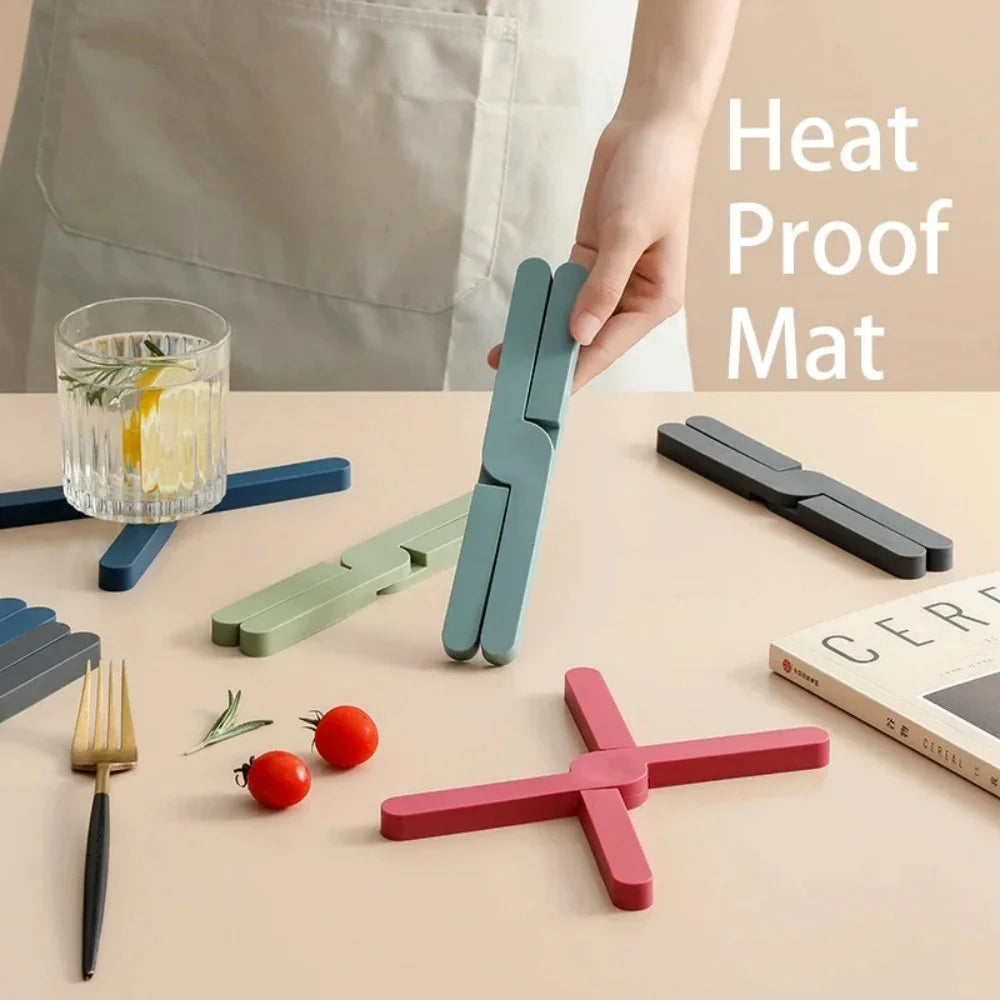 Foldable Silicone Trivet Mat – Heat Resistant Pot Pad & Coaster