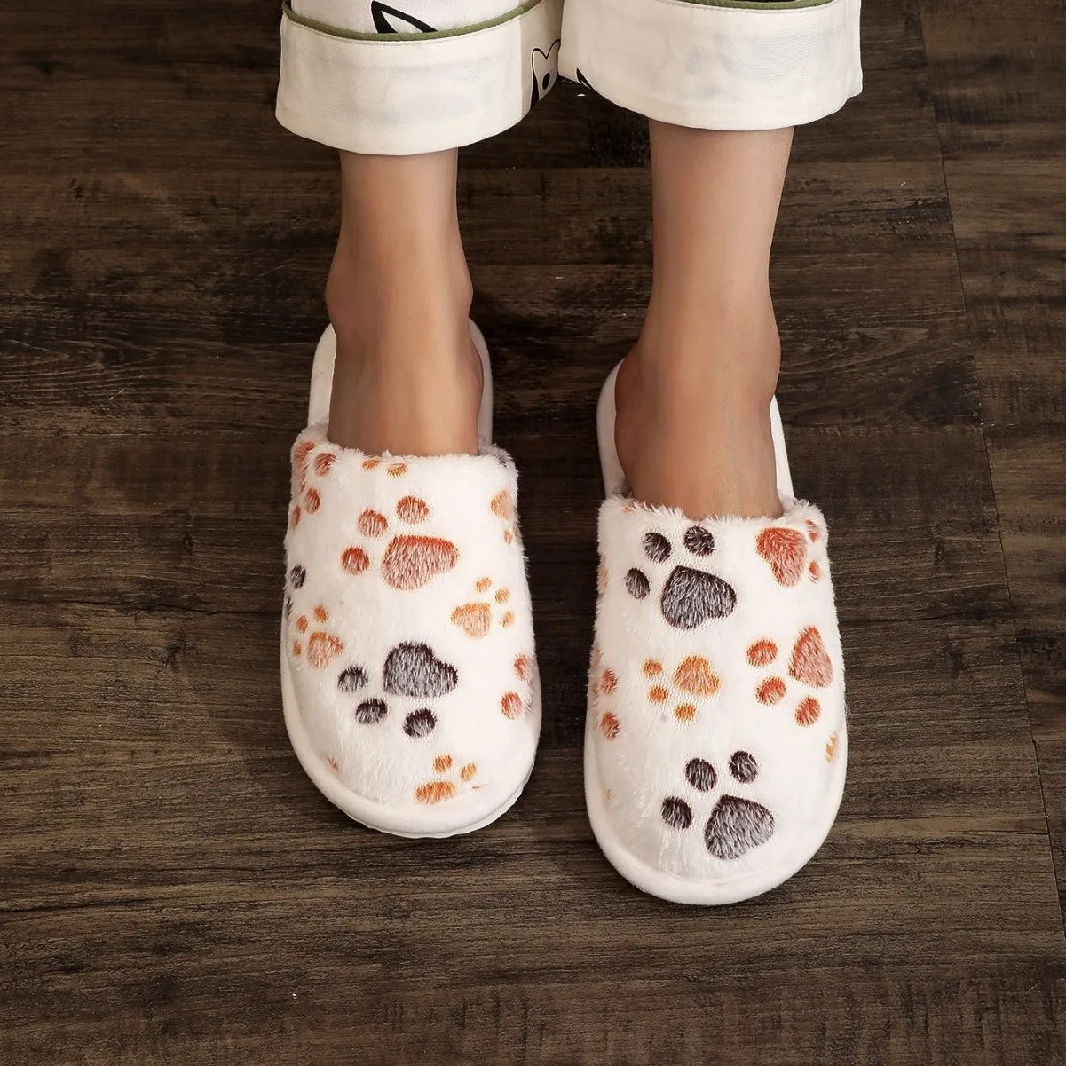 Women's Winter Fluffy Plush Slippers – Warm Non-Slip Slides