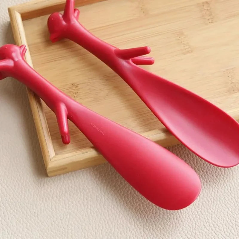 Cat Shoe Horn for Kids – Long Handle Cartoon Shoe Helper