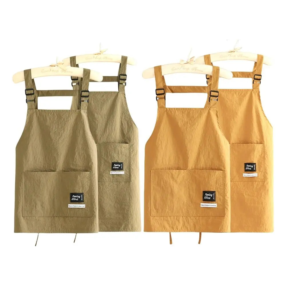 Professional Barber Apron – Waterproof, Breathable, 2 Sizes & Pocket