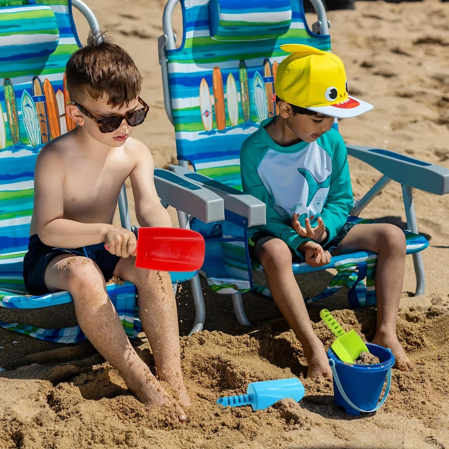 Kids Beach Sand Shovels Set – Plastic Sandbox Digging Toys