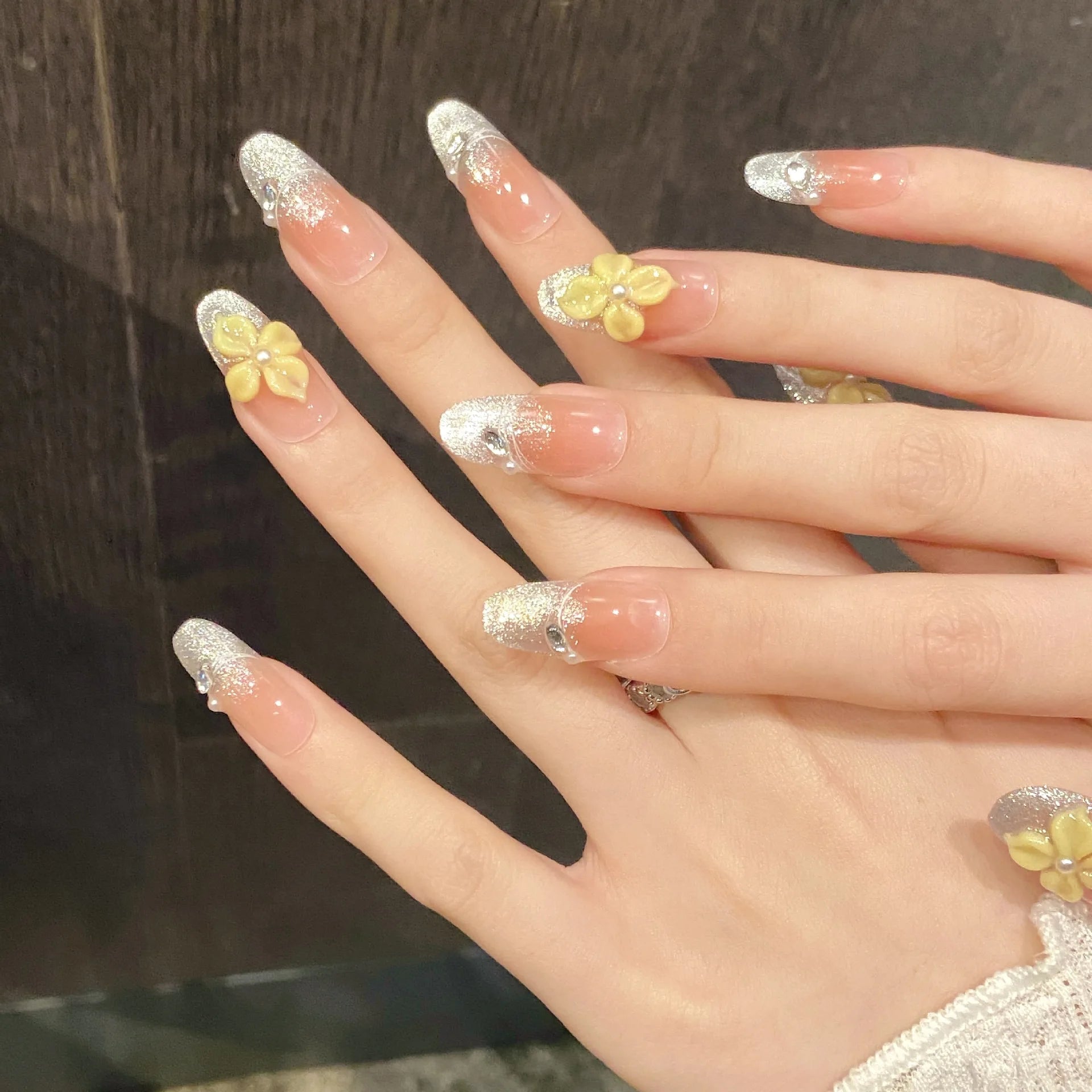 10pcs Handmade French Cat Eye Press on Nails Shiny Yellow Petals Design False Nails Wearable Full Cover Fashion False Nail Tips Peaceful Pleasures Health and Wellness