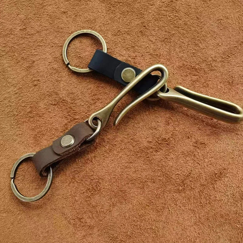 Vintage Cowhide Leather Keychain – U-Shape Belt Hook | Men's Gift