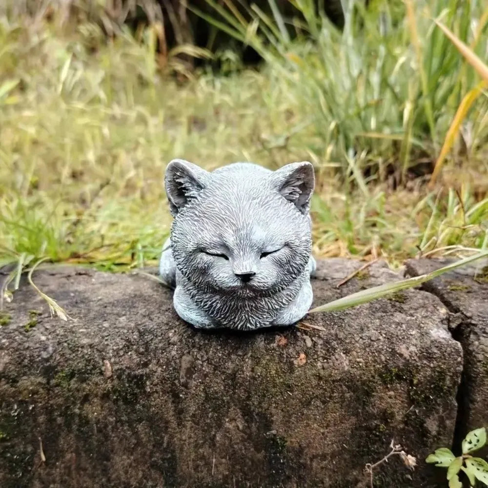 Resin Cat Statue – Realistic Cartoon Animal Figurine Decor