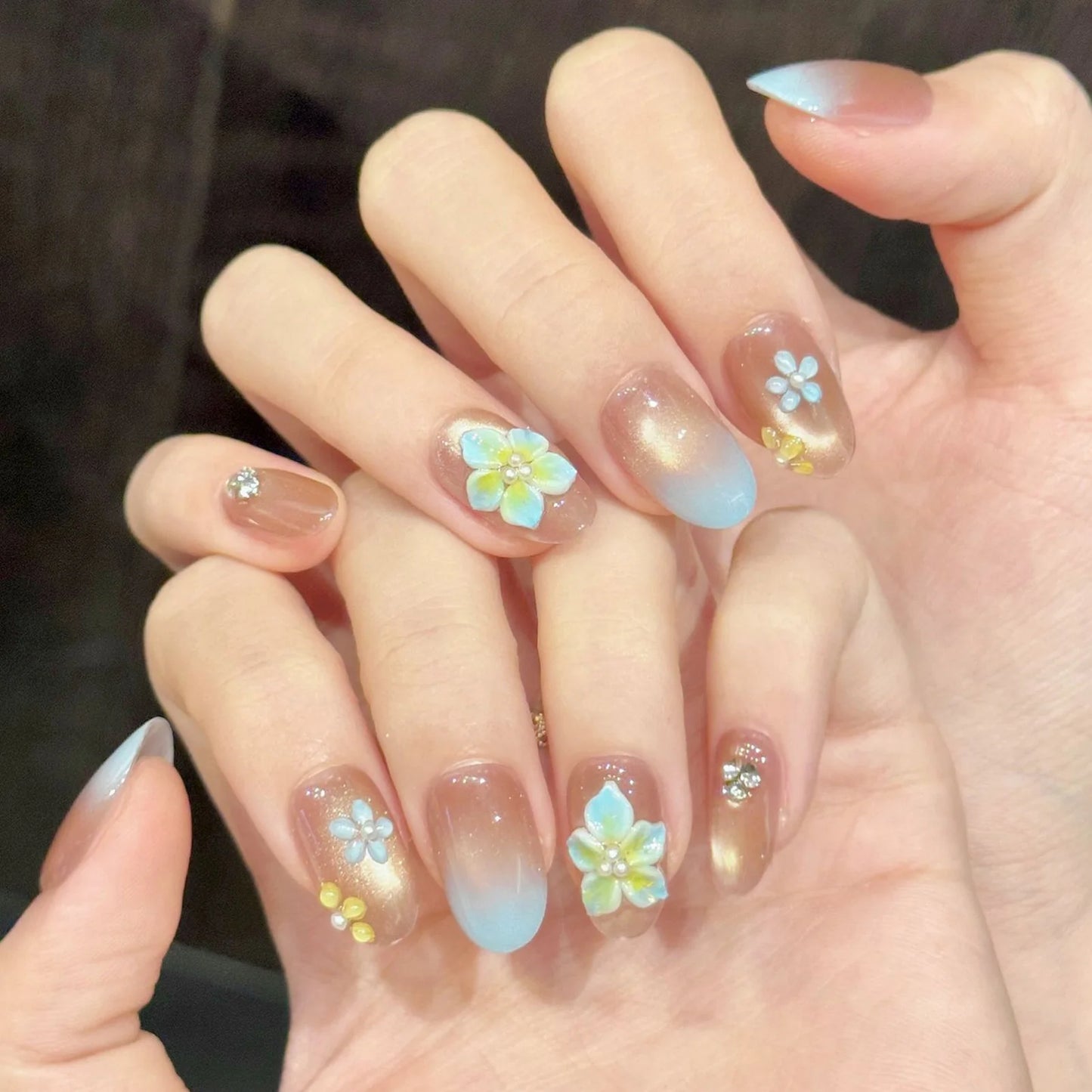 10pcs 3D Embossed Floral Handmade Press On Nails Gradient Blue Fake Nails With Cat's Eye Decor Wearable Oval Almond False Nails Peaceful Pleasures Health and Wellness S