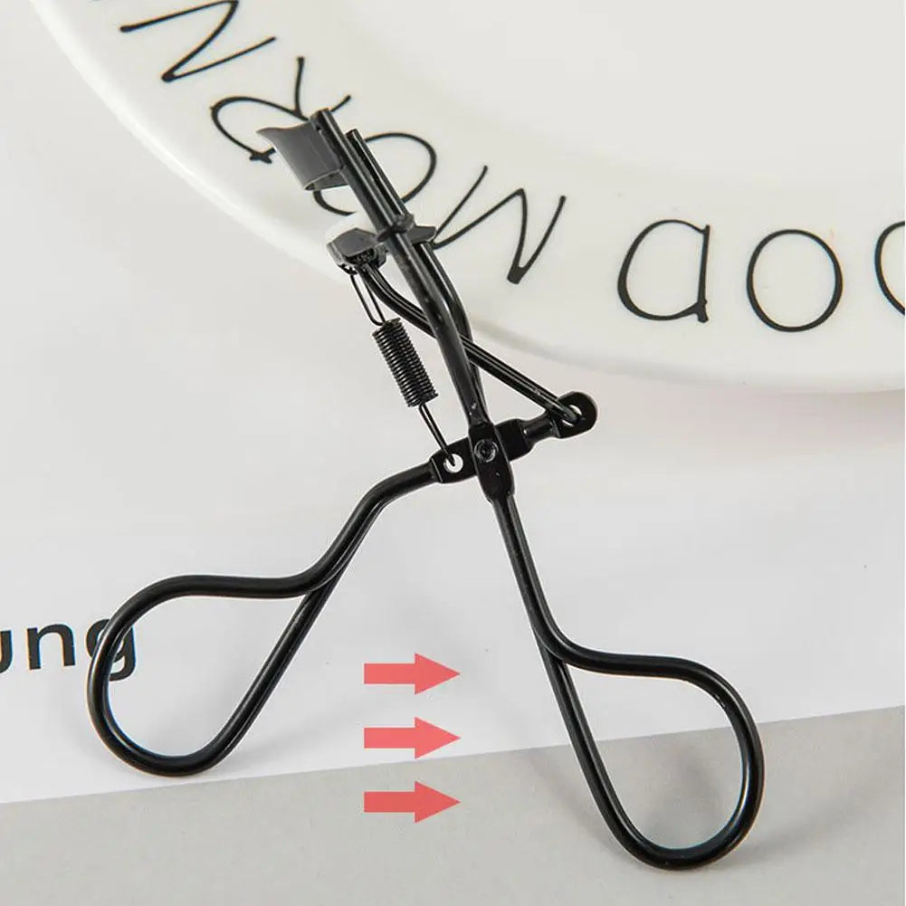 Curved Eyelash Curler – Long-Lasting Lash Curl Tool