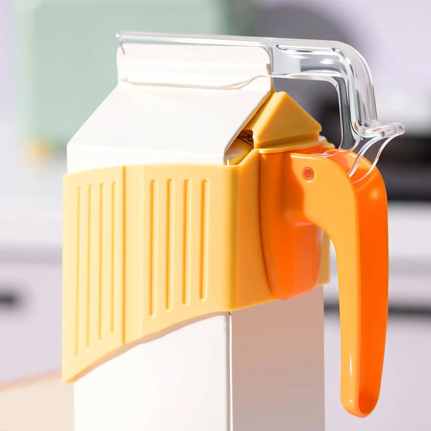 Milk Carton Clip with Handle – Leak-Proof Pouring Gadget