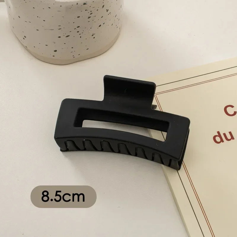 Women Elegant Black Geometric Plastic Hair Claw Lady Sweet Long