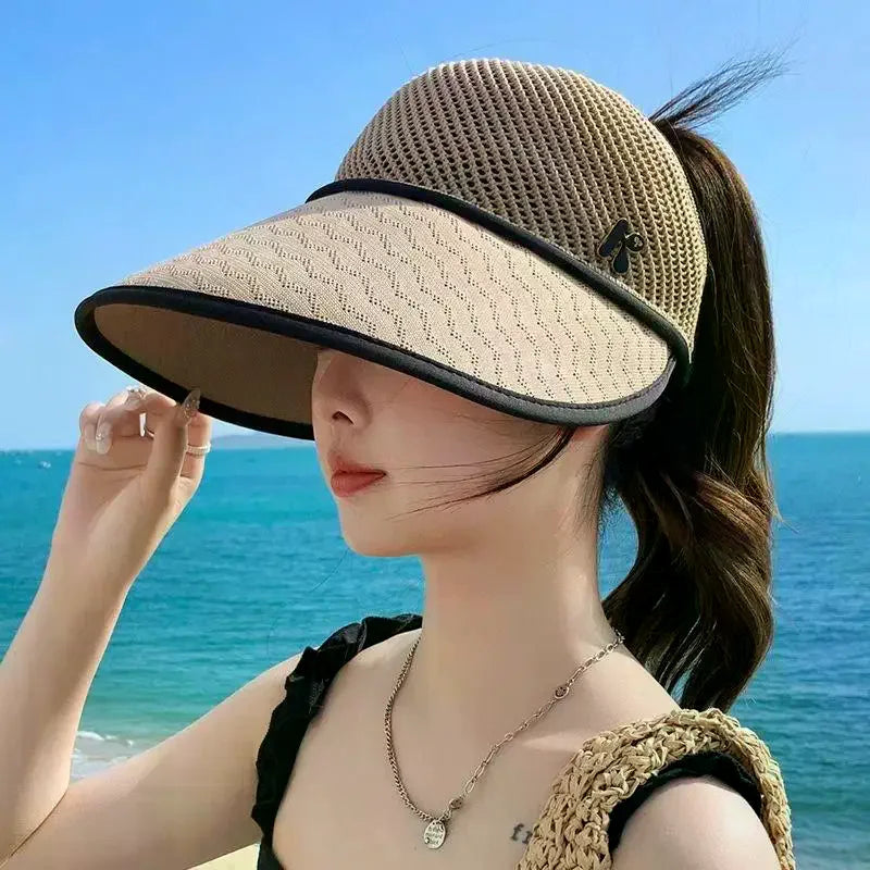 Wide Brim Straw Sun Hat – Foldable, UV-Blocking Beach Hat