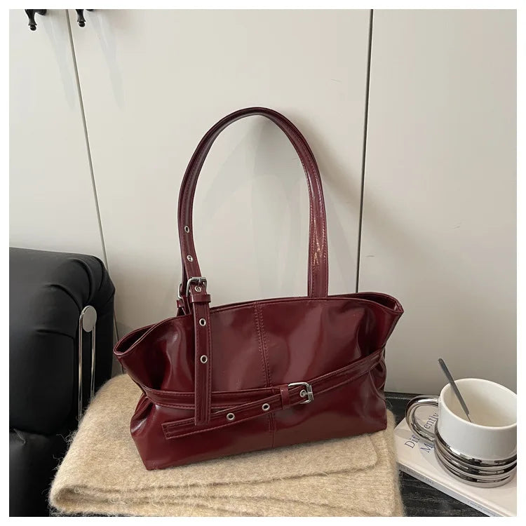 New Korean Style High End Commuting Shoulder Bag Large Capacity Niche Handbag Fashionable All Match Tote Versatile Commuting Bag Peaceful Pleasures Health and Wellness Red