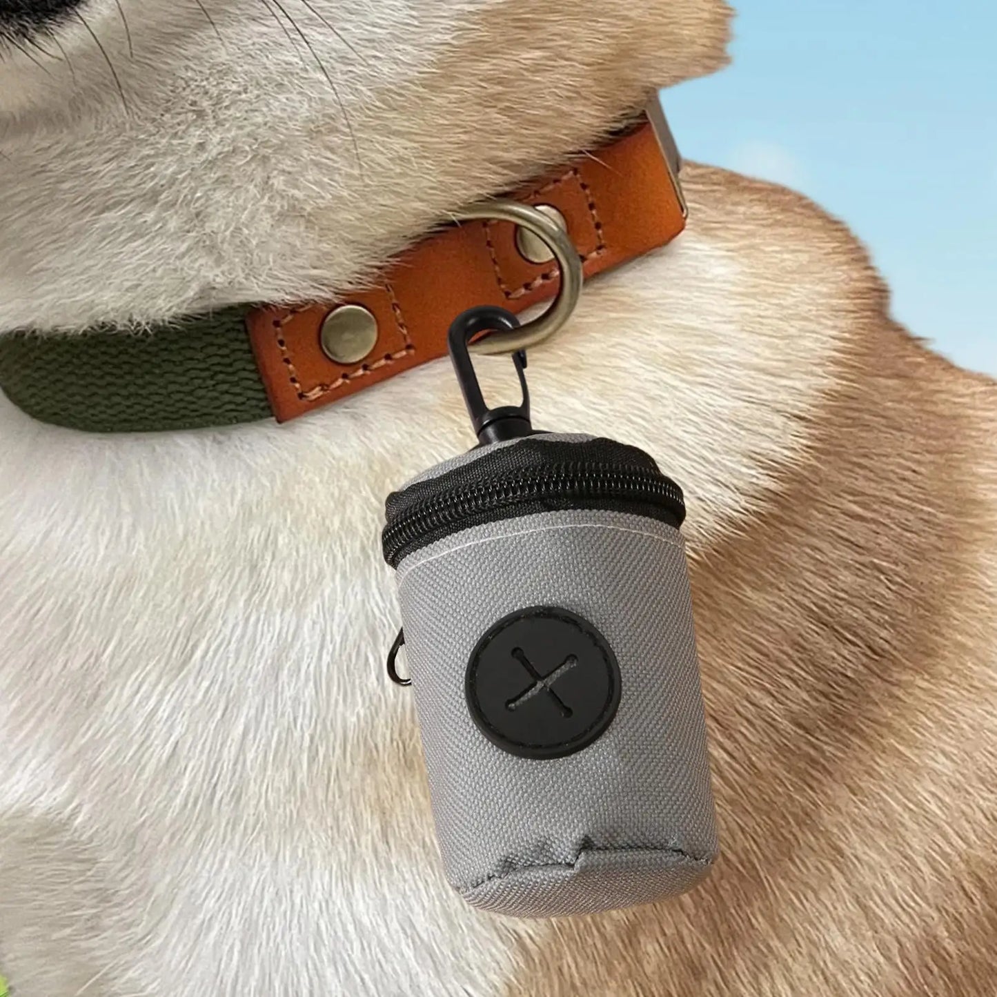 Dog Poop Bag Holder with Clip – Portable Waterproof Dispenser