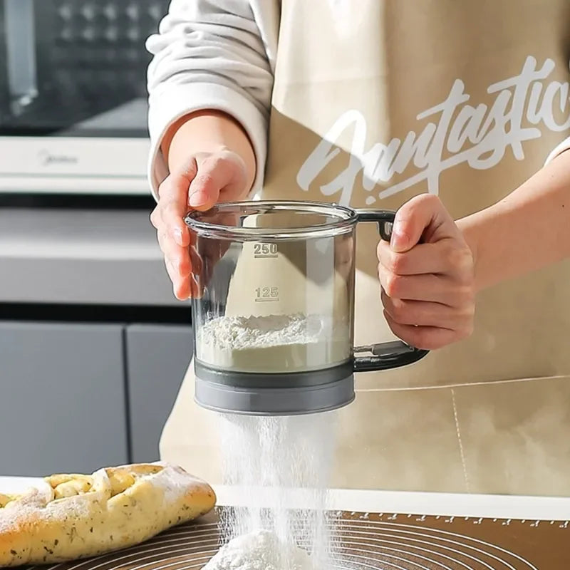 Semi-Automatic Hand-Held Flour Sifter – One-Squeeze Baking Sieve for Flour, Sugar & Cocoa