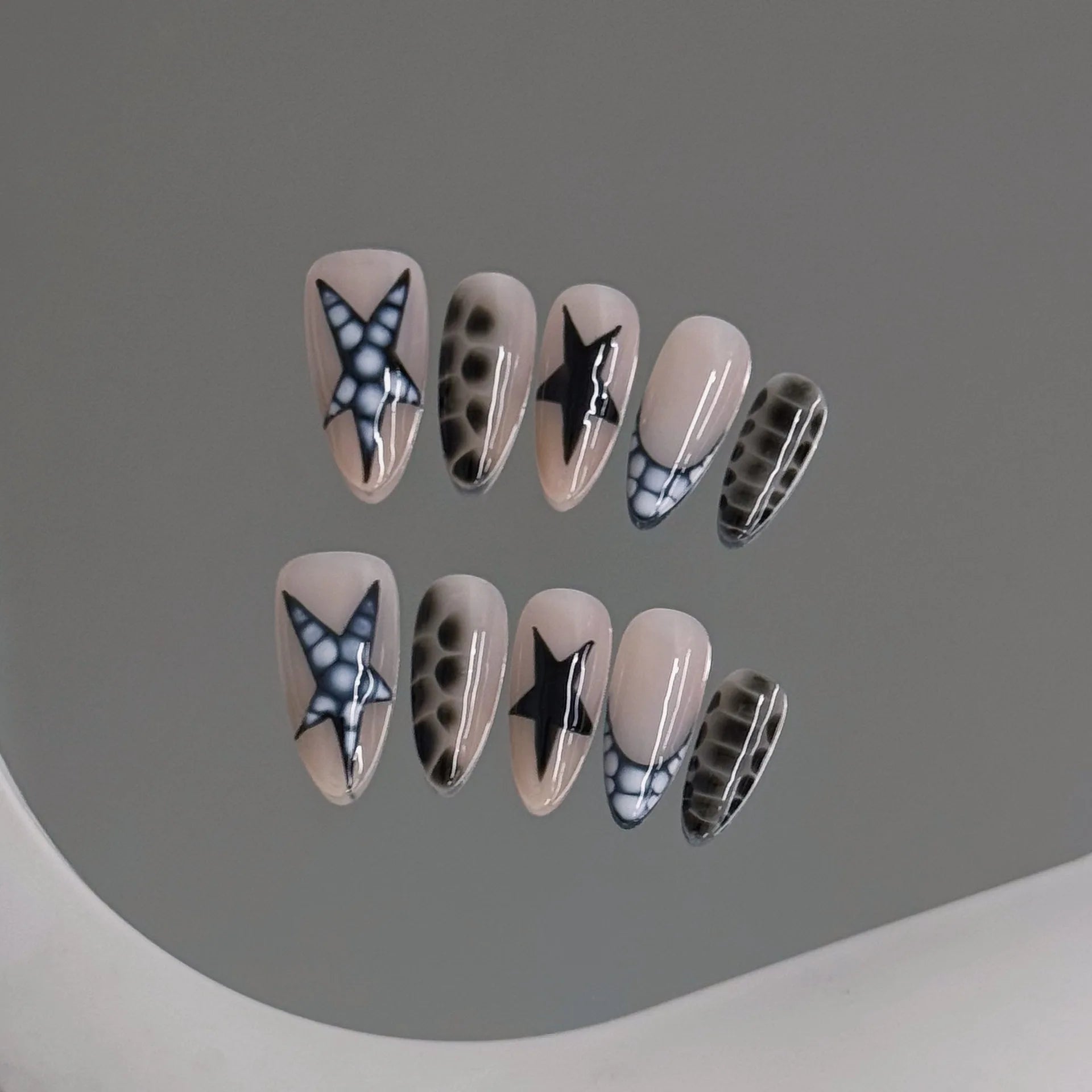 10pcs Handmade y2k Star Press on Nails Crocodile Print French Fake Nail Tips Wearable Reusable Spice Girl Sweet Cool False Nails Peaceful Pleasures Health and Wellness