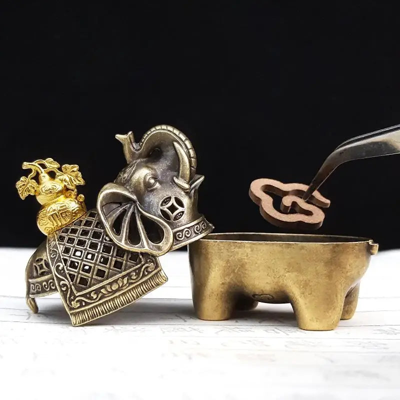 Creative Elephant Alloy Incense Burner Vintage Hollow Out Design Sandalwood Aromatherapy Stove For Yoga Spa Meditation Room Peaceful Pleasures Health and Wellness