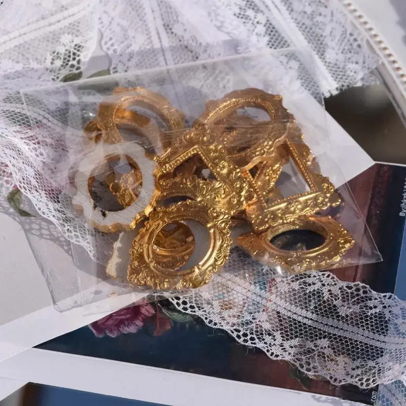 15Pcs Miniature Dollhouse Picture Frames – DIY Resin Ornaments