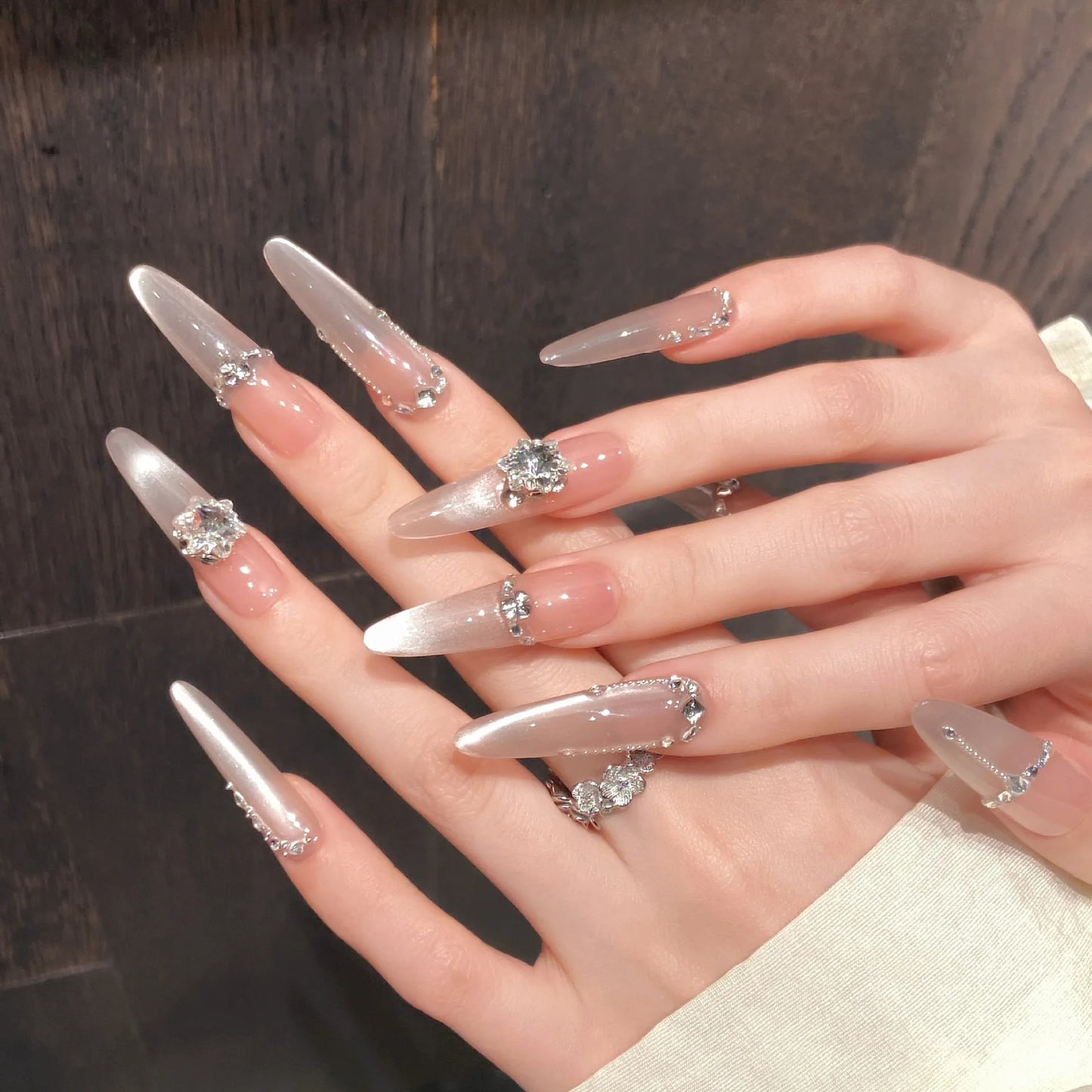 Handmade Korean Cat Eye Press on Nails Shiny Sweet Nude Cat Eye Fake Nails for Women Girl Wearable Rhinestone Decor False Nails Peaceful Pleasures Health and Wellness XS
