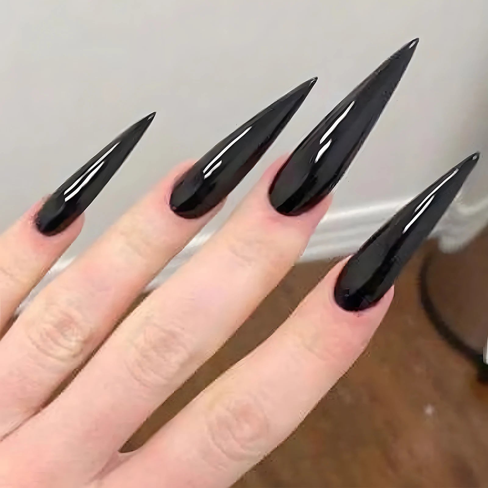 Cool Punk Style Pointed Tips Fake Nails Classic Solid Color Gothic Halloween Long Artificial Nails For Women Girl Party Activity Peaceful Pleasures Health and Wellness H1