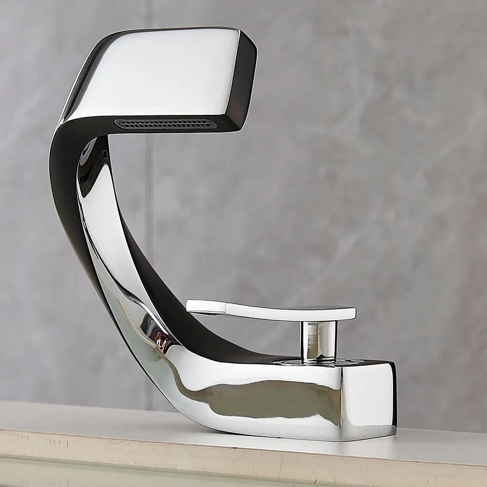 AOGUTU Black Basin Faucet | Single Hole Deck Mount Mixer Tap