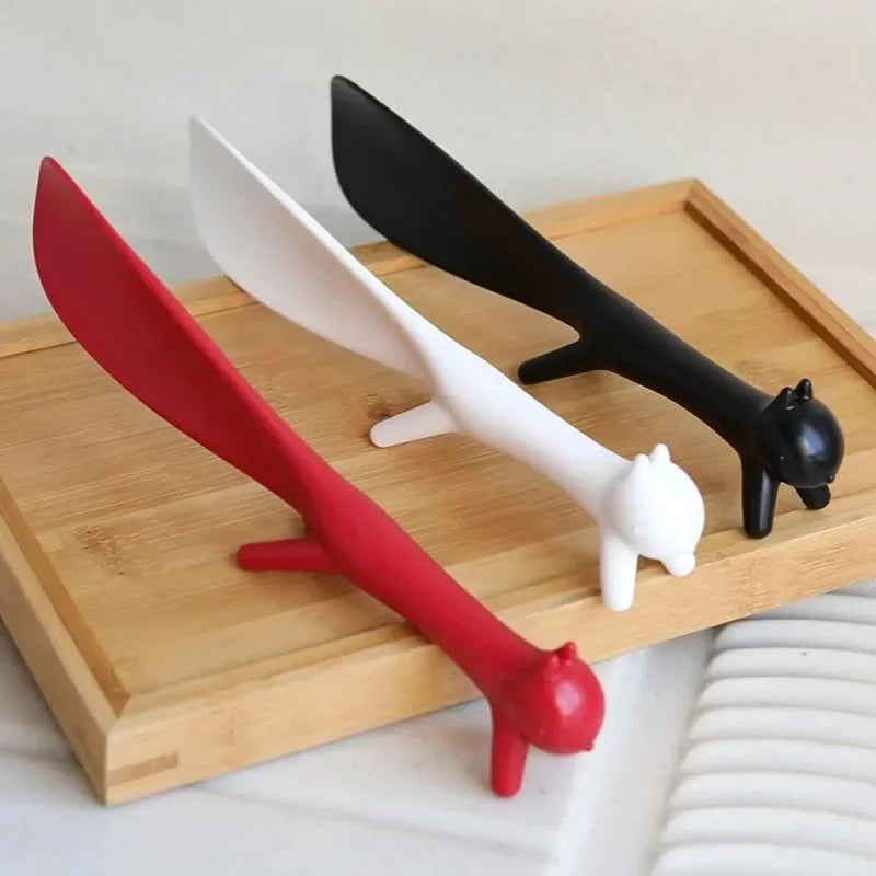 Cat Shoe Horn for Kids – Long Handle Cartoon Shoe Helper