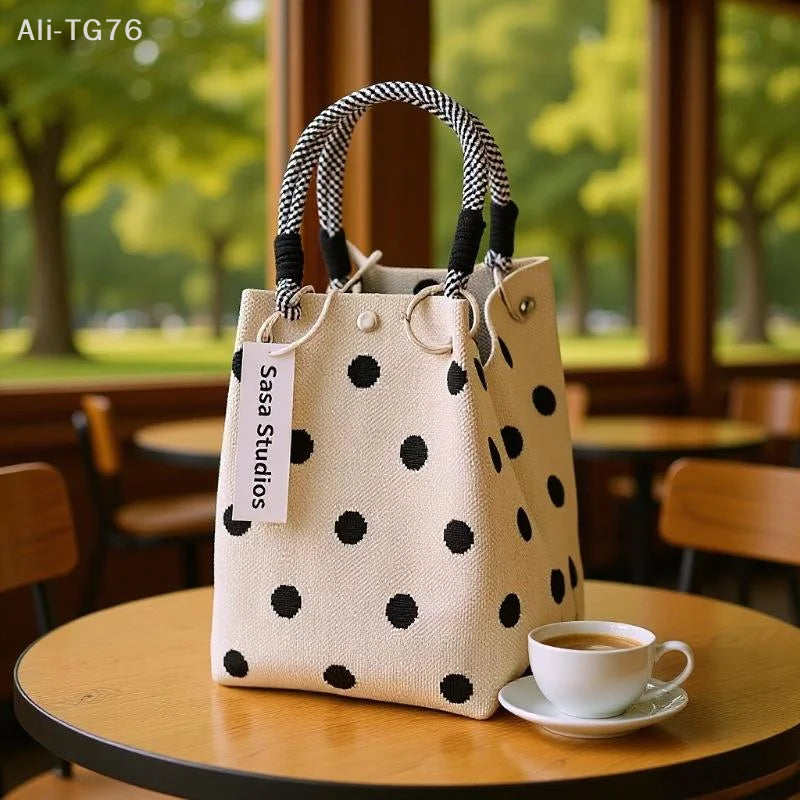 Cute Knitted Handbag with 3D Magnetic Snap | Women's Clutch