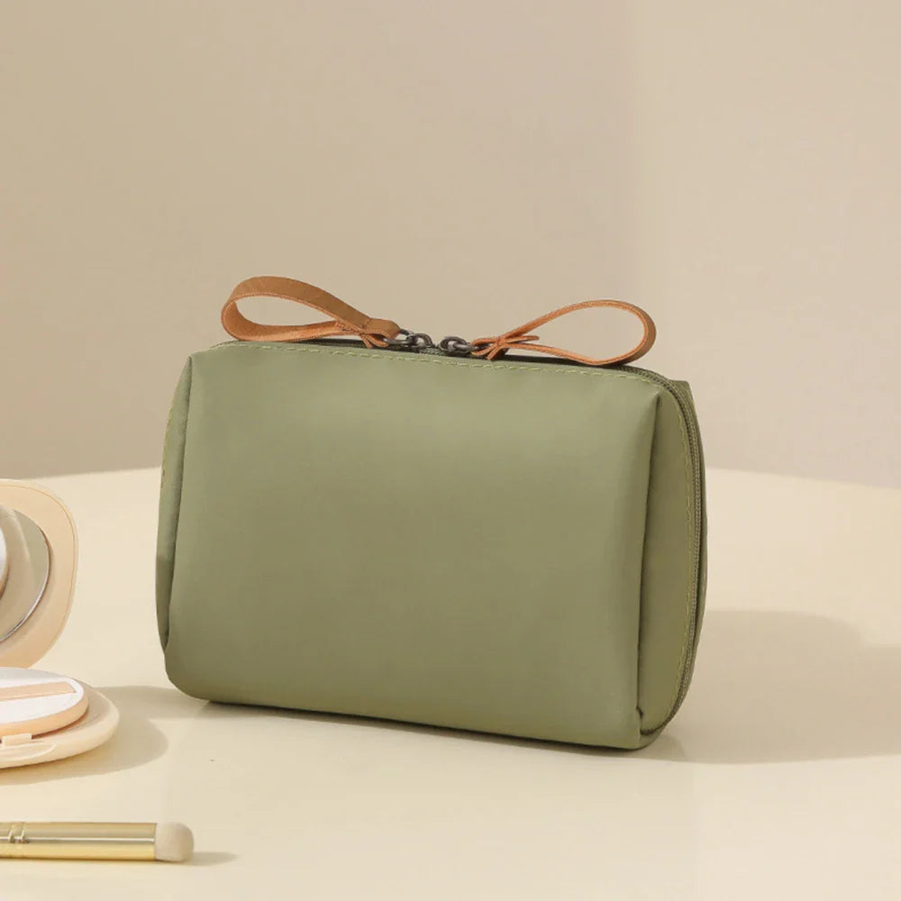 Portable Waterproof Cosmetic Bag – Travel Makeup Pouch