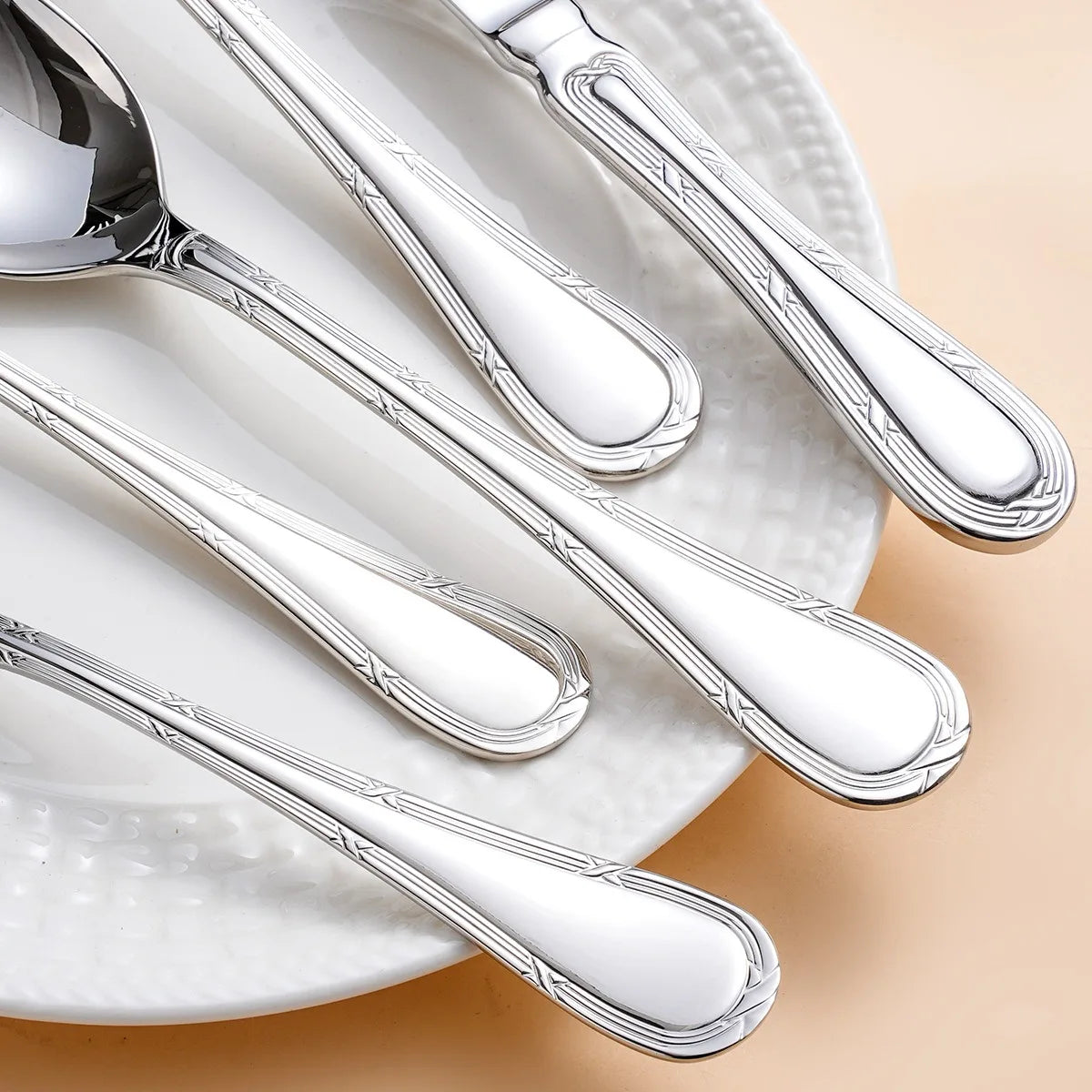 Luxury 18/10 Stainless Steel Flatware Set – Mirror-Polished Heavy Weight Cutlery (4 or 5-Piece)