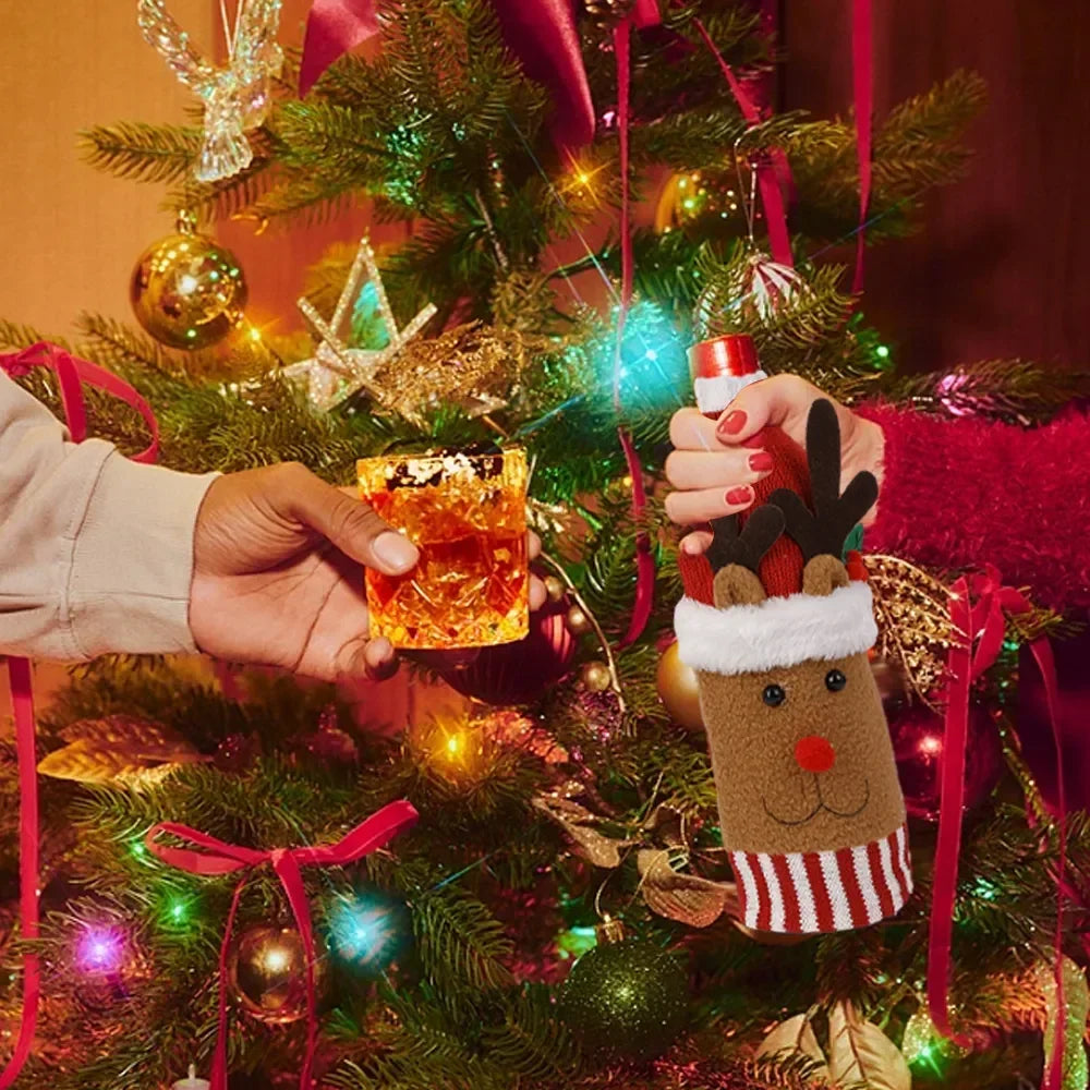 Christmas Decorations Knitted Wool Belts Old Man Wine Bottle Covers Set Table Decorations Kitchen Cute Cartoon Decorations New Peaceful Pleasures Health and Wellness